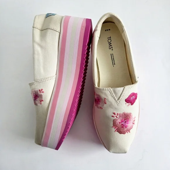 Toms Embroidered Floral On Canvas Platform Slip-On Shoes, Pink & Cream, Size 8.5 - Picture 12 of 16